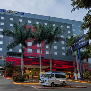 Hotel Express By Marriott Guadalajara Expo, Zapopan