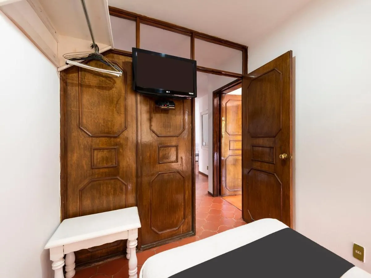 Suites Internacional Zapopan 3*,  Mexico